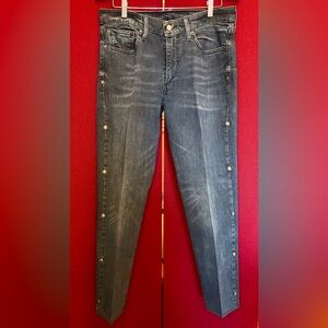 Cool Levi 514’s with Conchos down legs